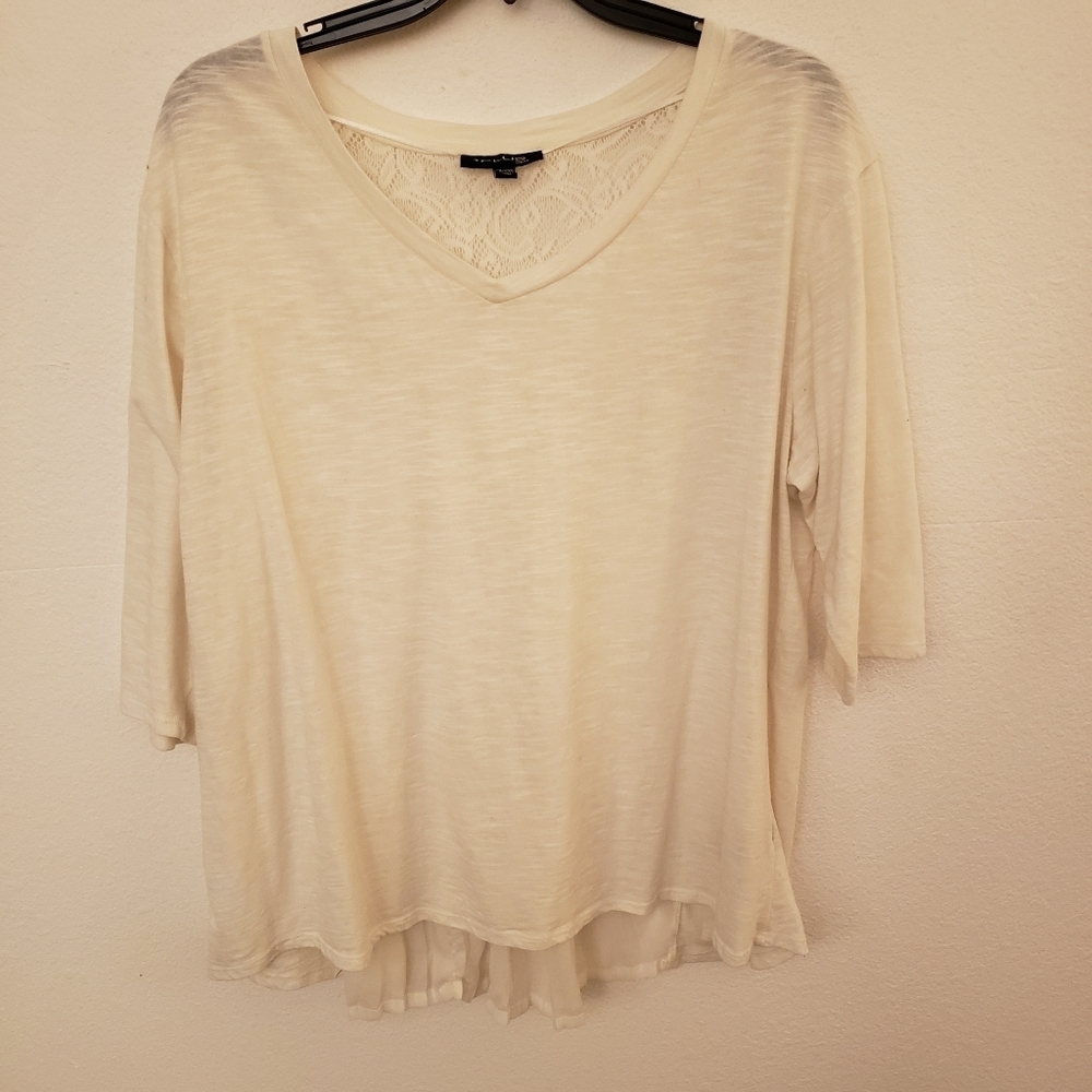 Plus Moda Pullover White Pleat Back Top with Lace Trim Top Size 3X EUC